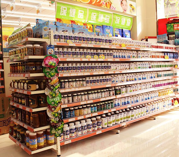 西藏药店货架