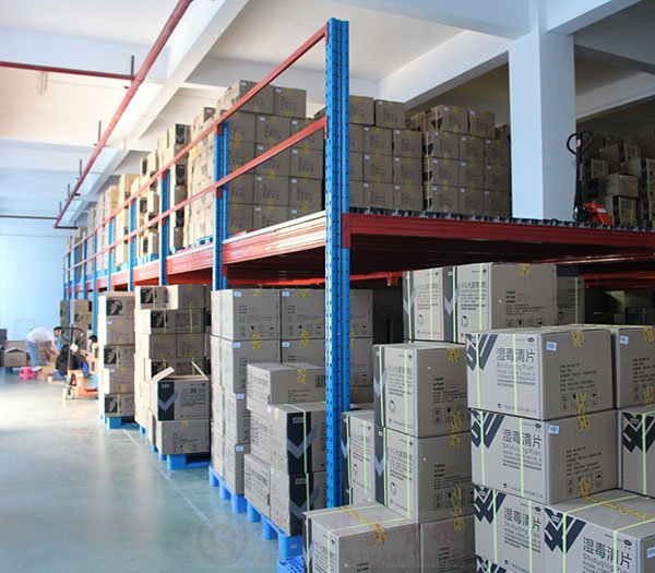 小仓库多种货物的存储，应该使用哪种成都货架？